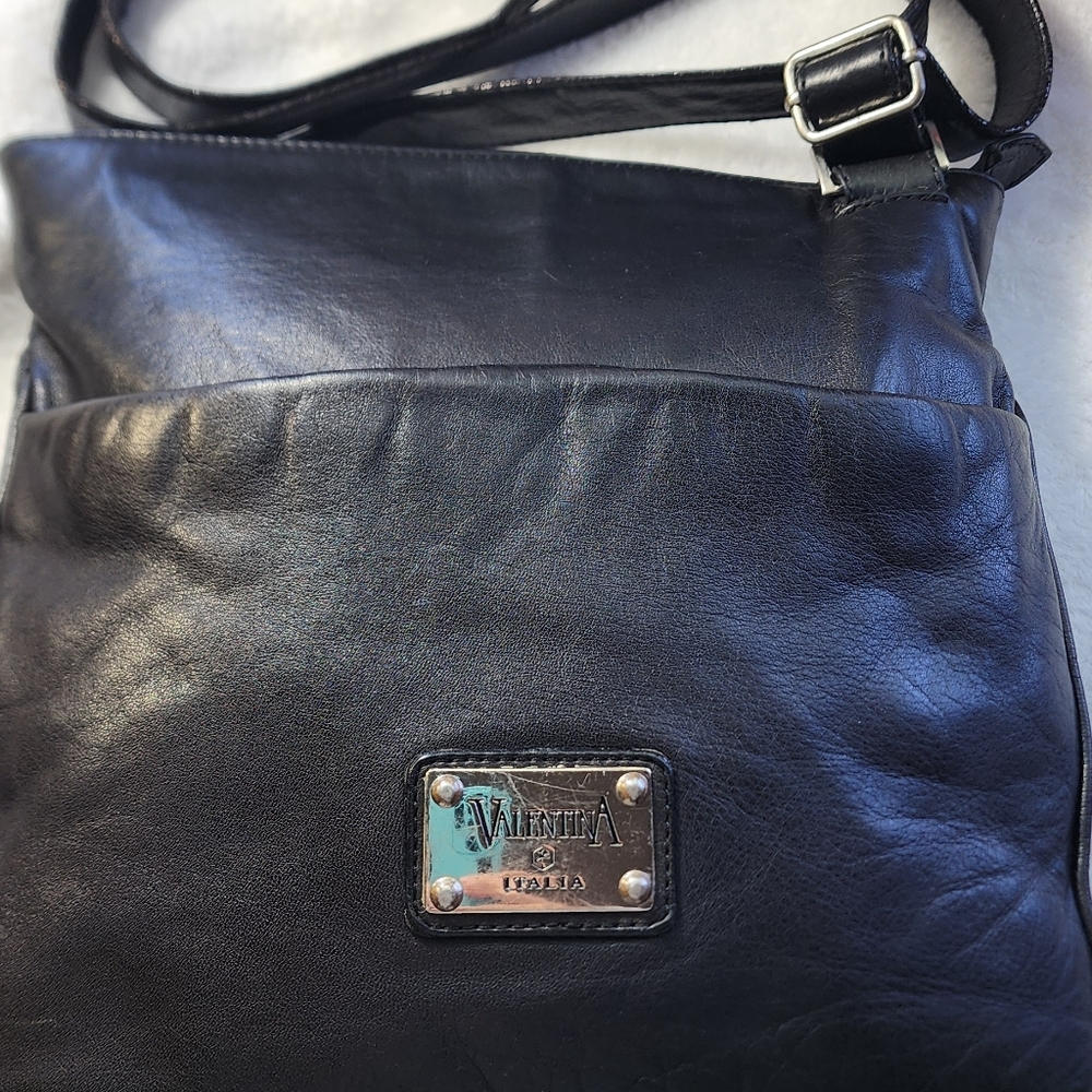 VALENTINA ITALIA Leather Bag/Crossbody 11x11 Silver Hardware GUC